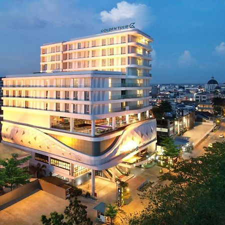 Hotel Golden Tulip Pontianak Exterior foto