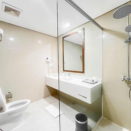 Hotel Golden Tulip Pontianak Exterior foto
