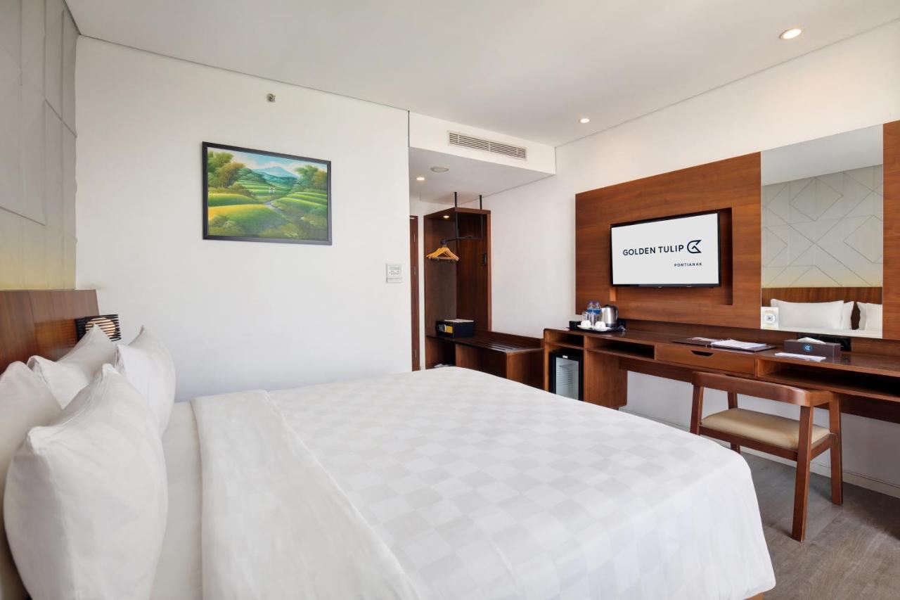 Hotel Golden Tulip Pontianak Exterior foto